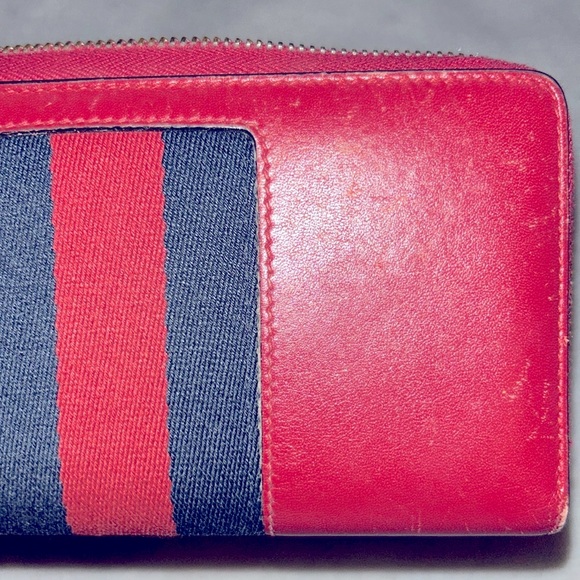 GUCCI Calfskin Sylvie Zip Around Wallet – Hibiscus Red